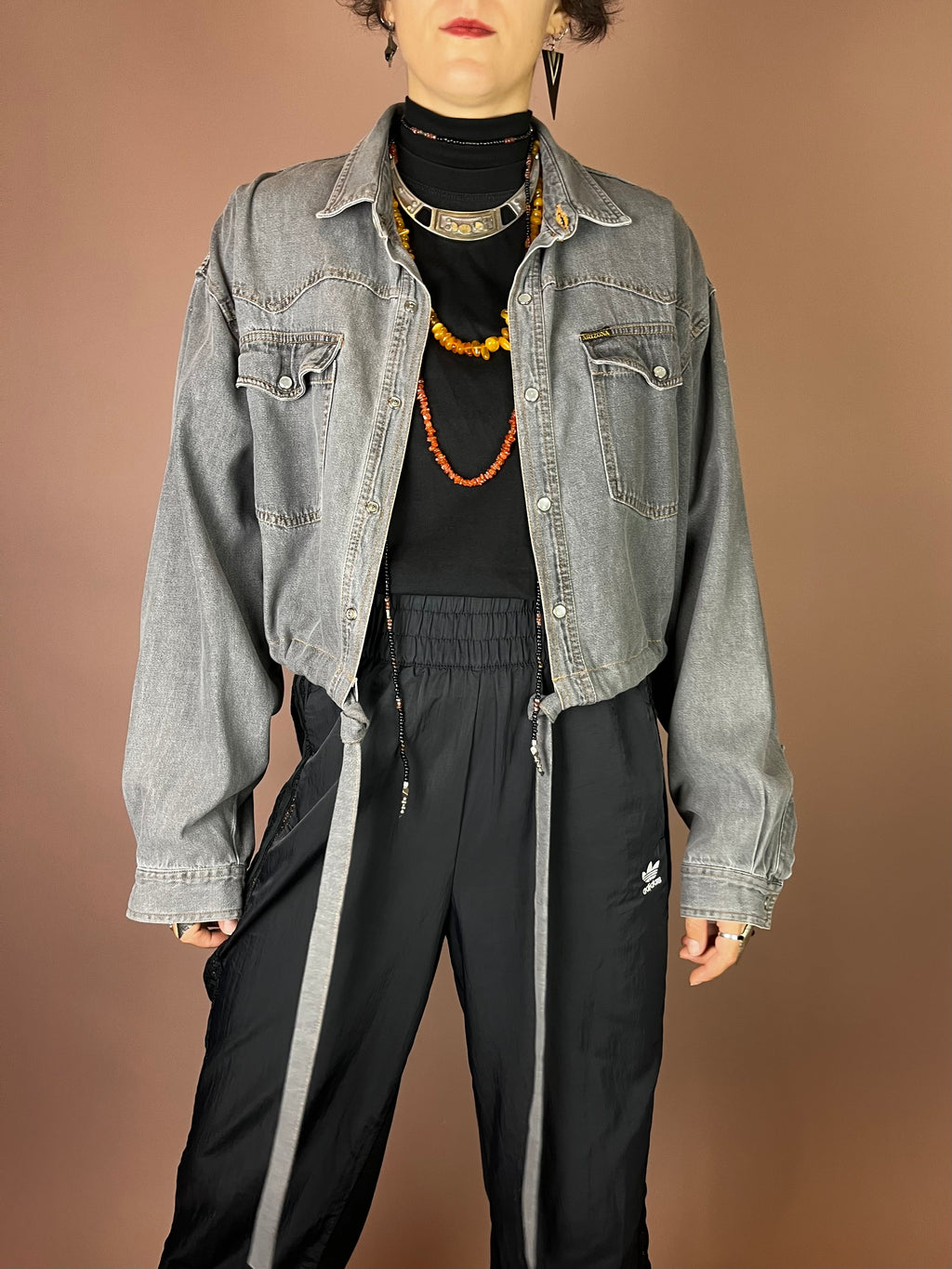 Upcycling Cropped Western Jeanshemd in Washed Grey Gr. 36-40