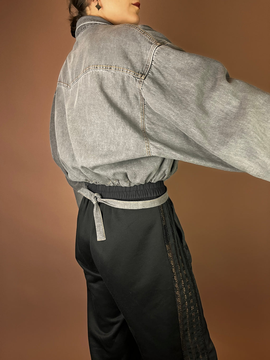 Upcycling Cropped Western Jeanshemd in Washed Grey Gr. 36-40