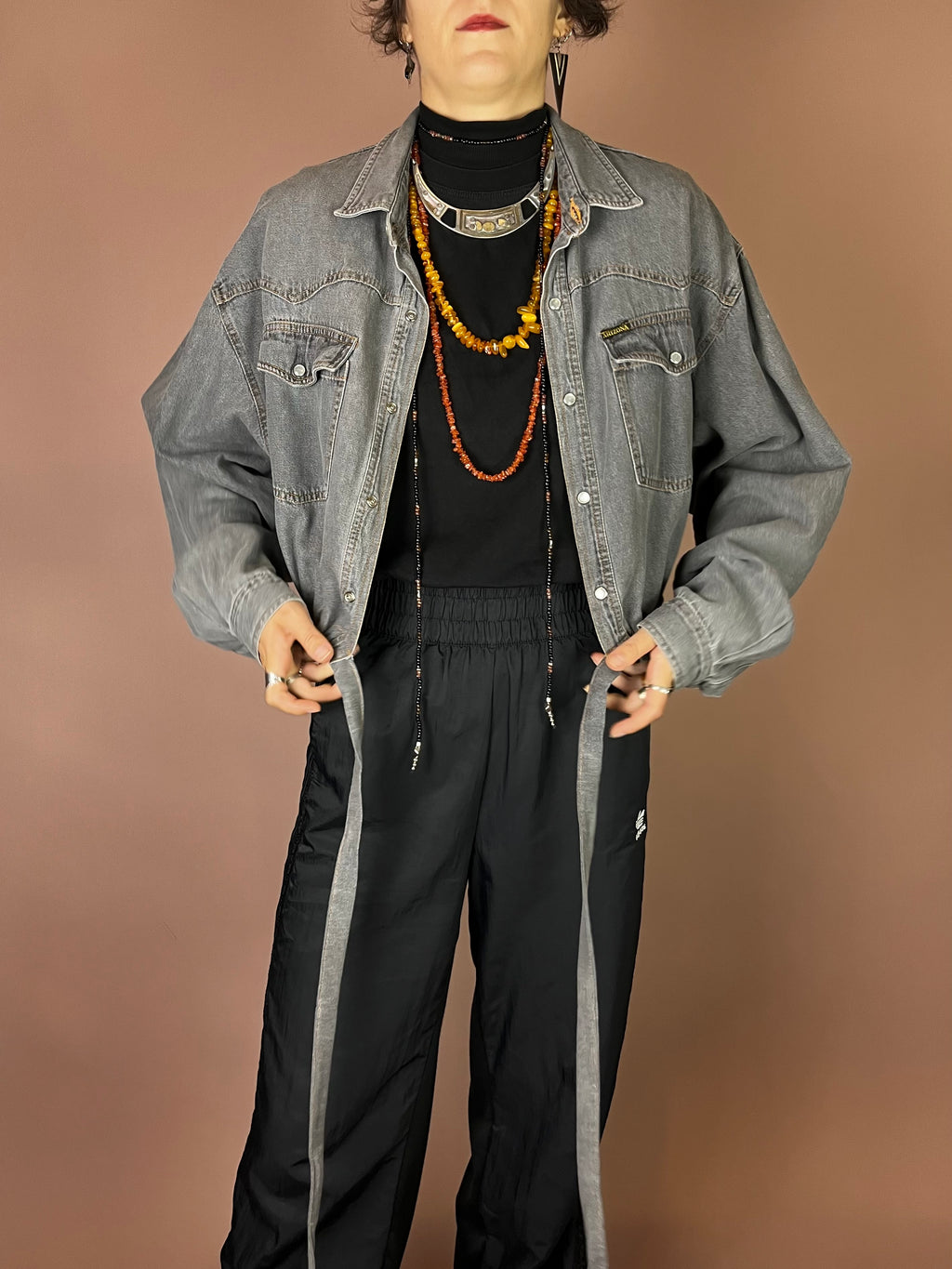 Upcycling Cropped Western Jeanshemd in Washed Grey Gr. 36-40