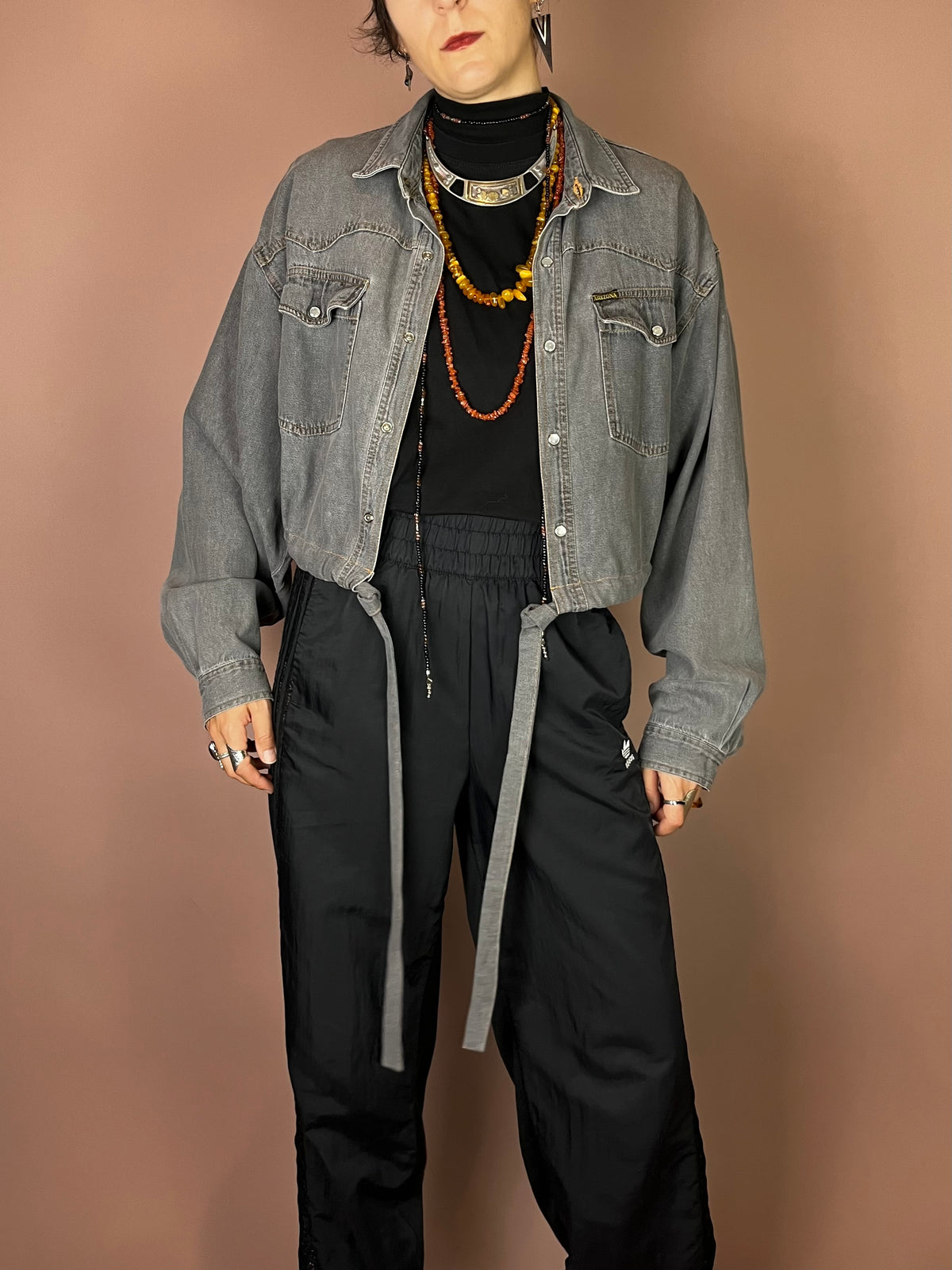 Upcycling Cropped Western Jeanshemd in Washed Grey Gr. 36-40