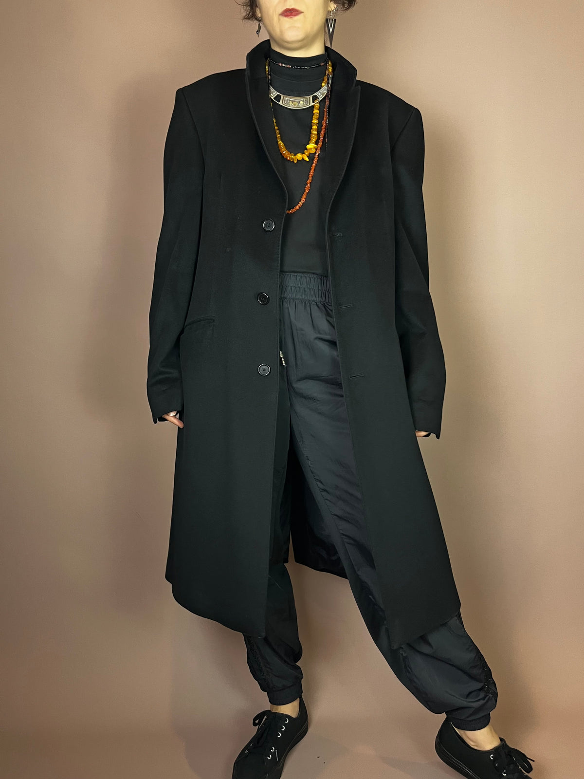 Borrowed from the Boys Wollmantel in Schwarz Gr. L