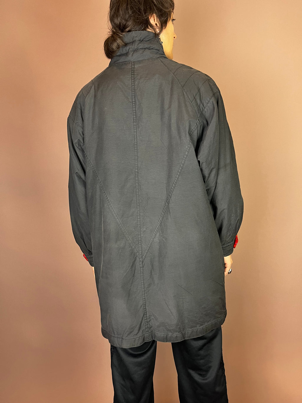 Rot gefütterter Winterparka in Schwarz oversized Gr. 38