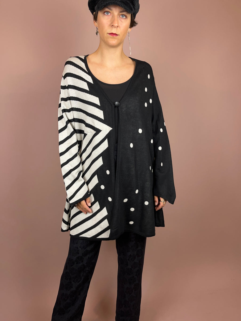Cardigan Black And White Dots Gr. 42
