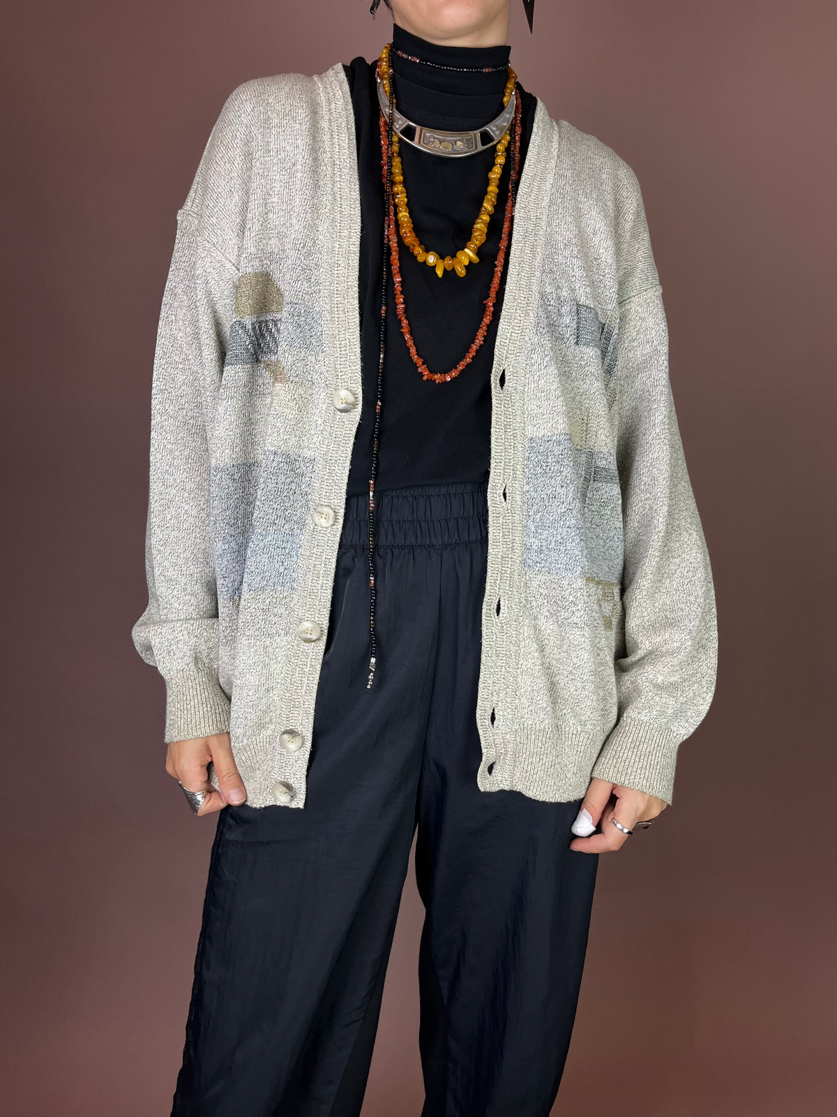 Cardigan mit grafischem Strickmuster in Beige Grau Gr. M