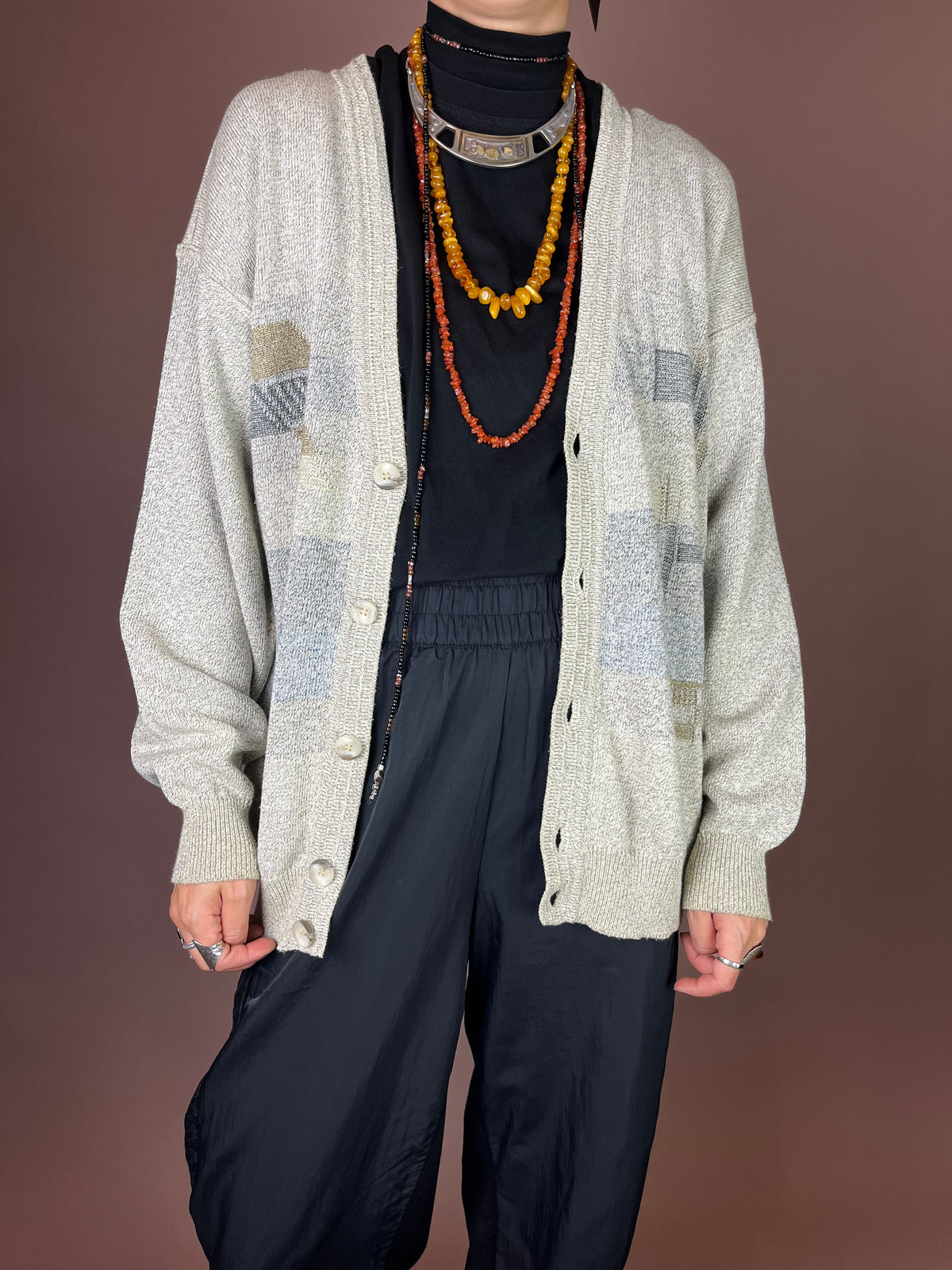 Cardigan mit grafischem Strickmuster in Beige Grau Gr. M