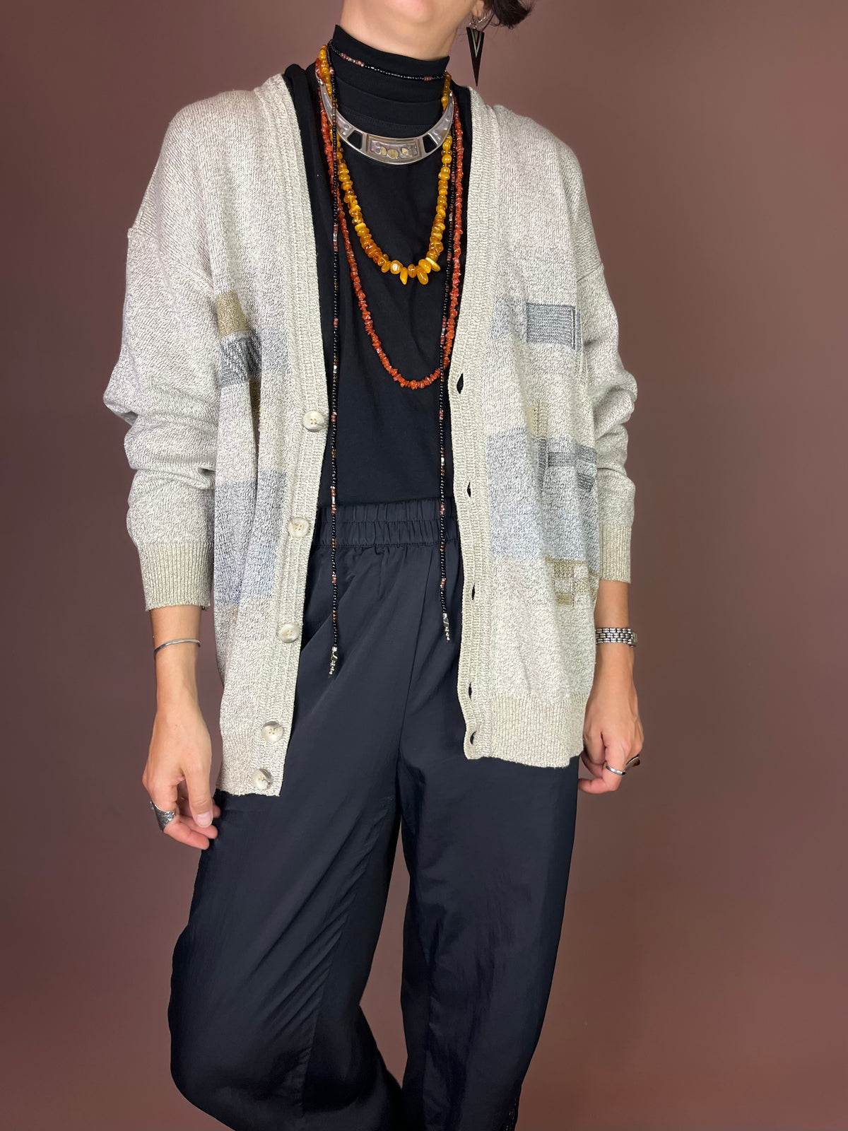 Cardigan mit grafischem Strickmuster in Beige Grau Gr. M