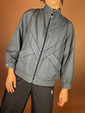 Taubenblaue 80er Blousonjacke mit grafischen Streifen Gr. 36