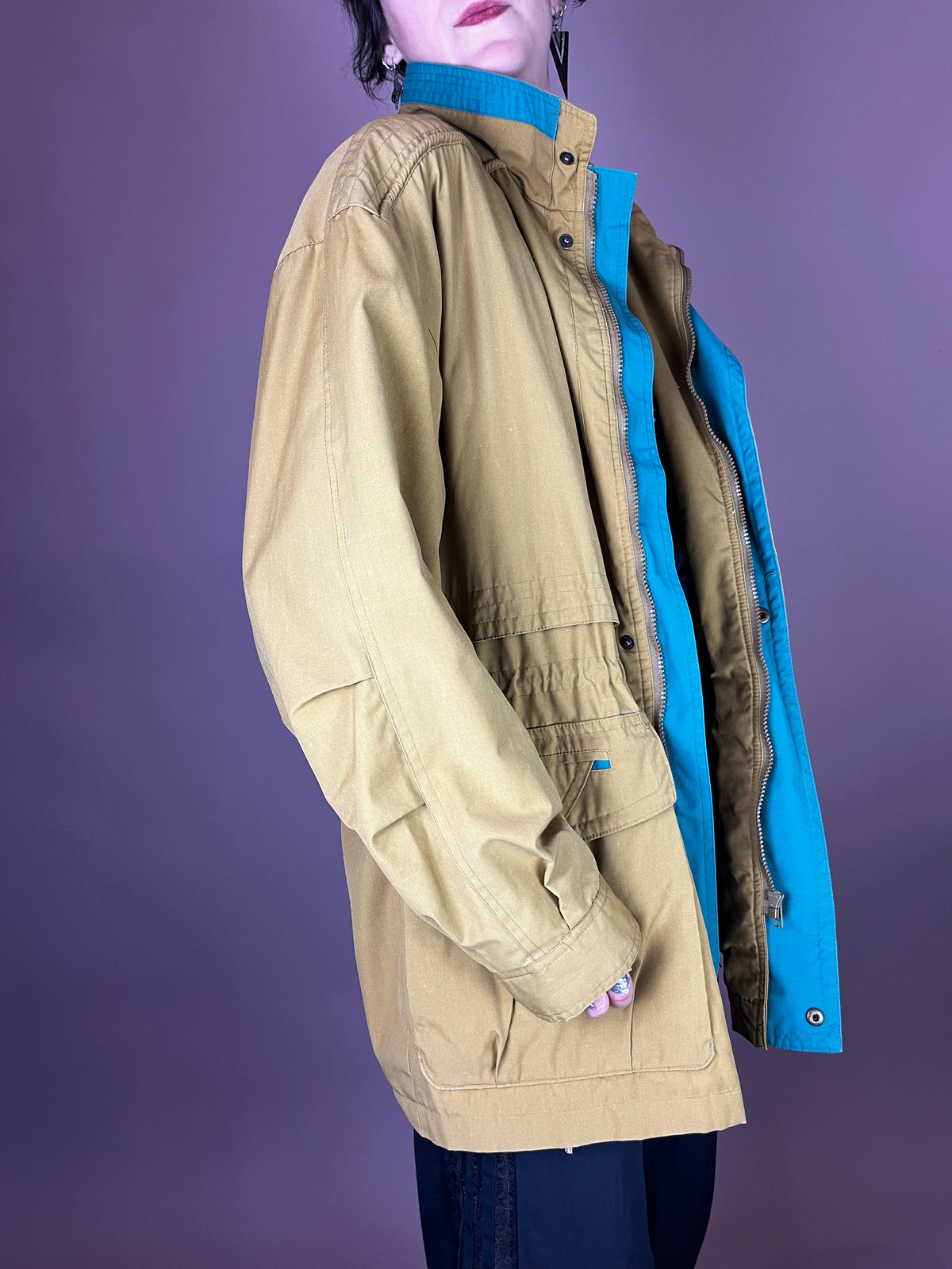 Senfgelbe 80er Utility Jacke mit petrolfarbenen Akzenten Gr. M