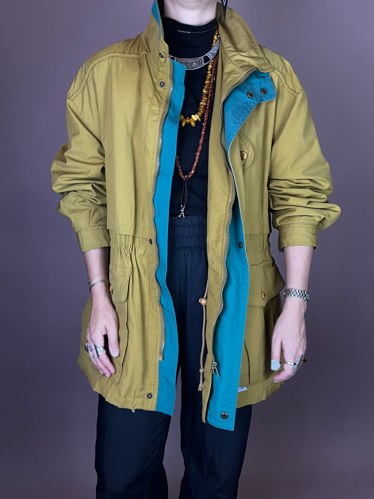 Senfgelbe 80er Utility Jacke mit petrolfarbenen Akzenten Gr. M