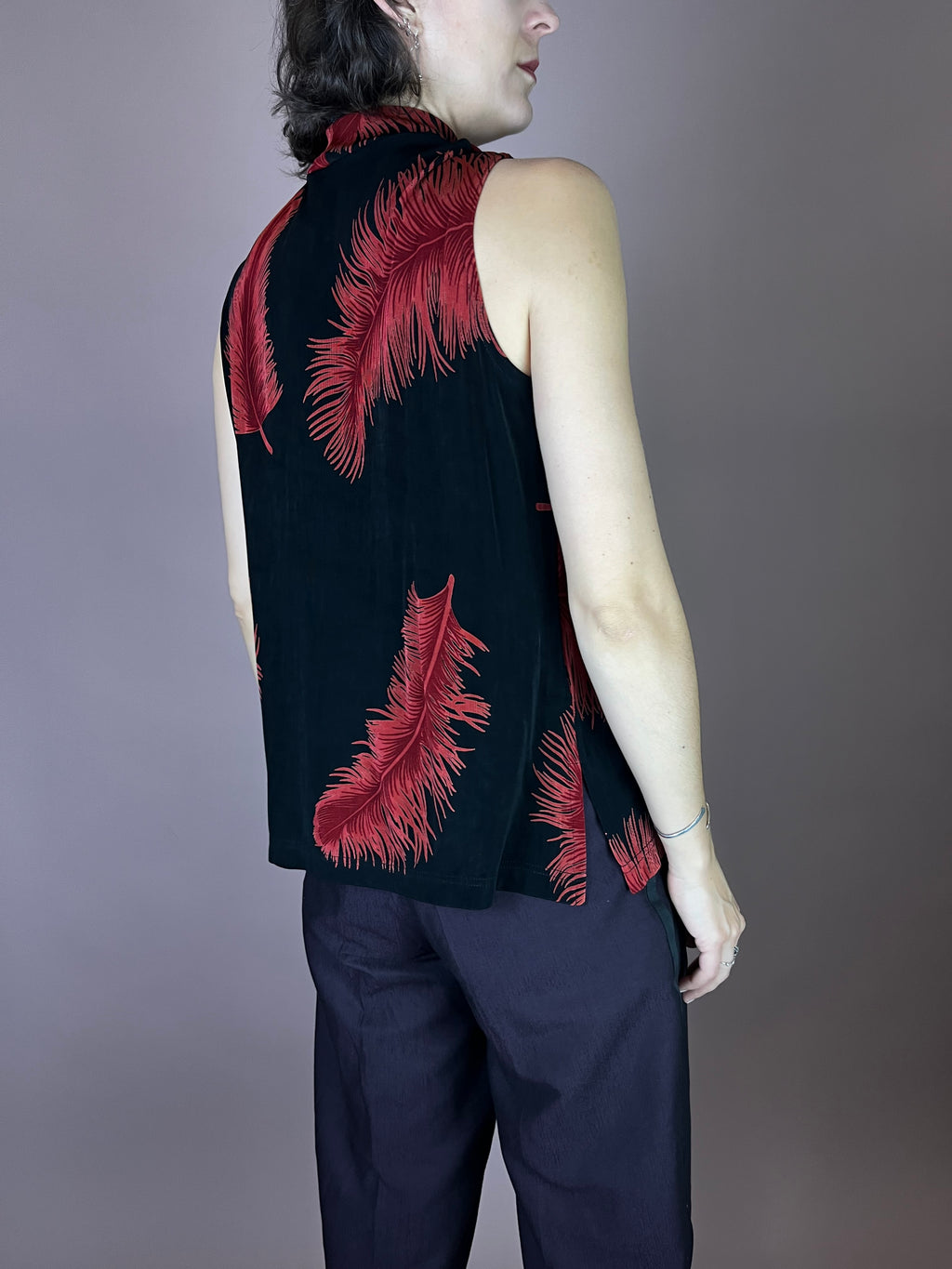 Top Turtle Neck Federn Schwarz Rot Gr. 40