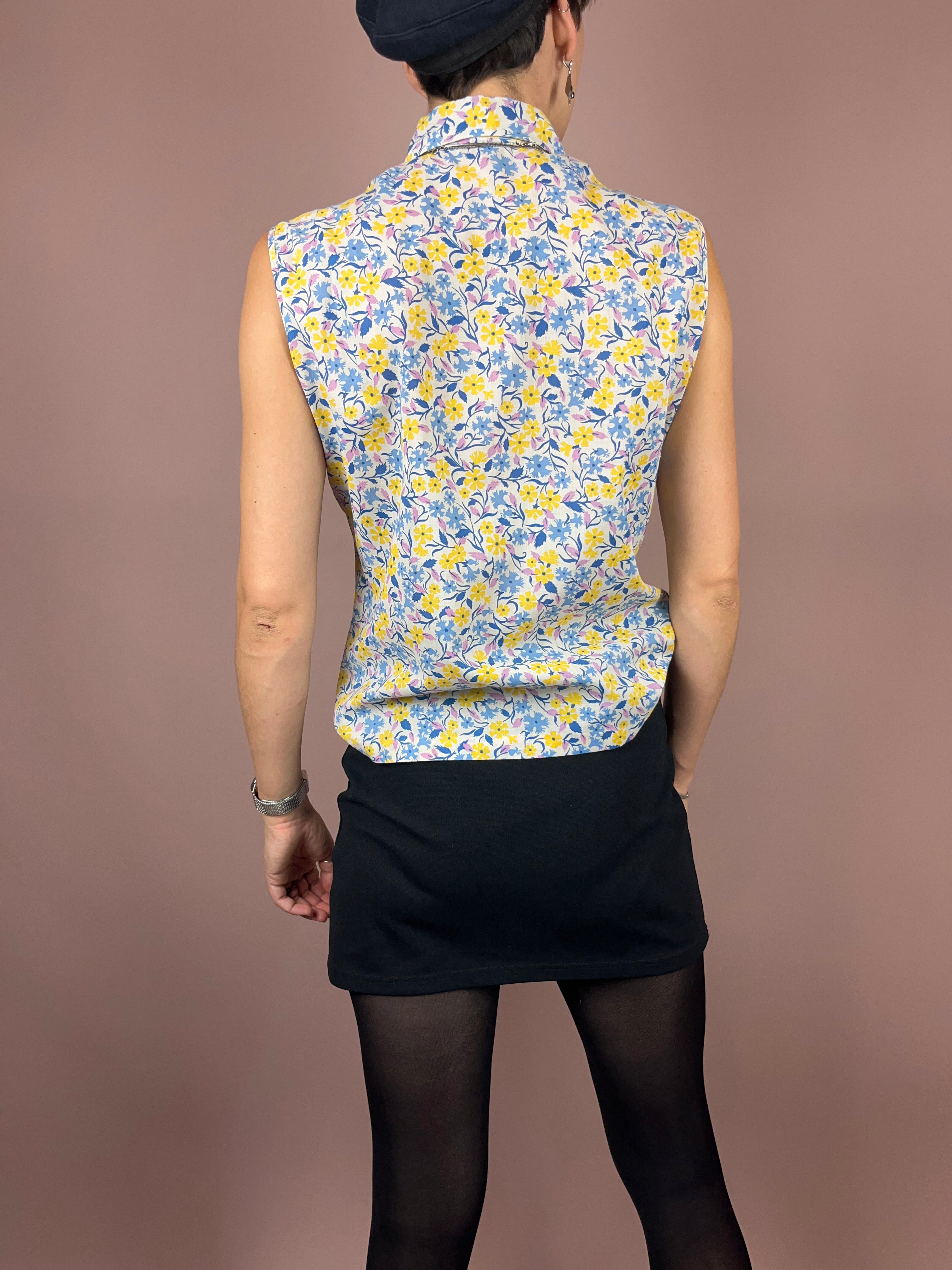 Short Blouse Little Flowers 70s Gr. 34/36