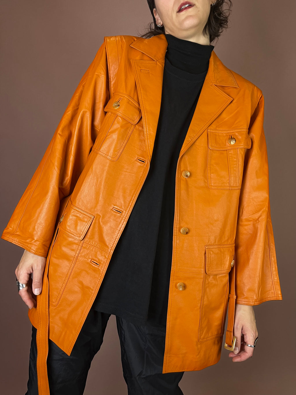 Lederjacke Orange Taschen Gürtel Gr. 40