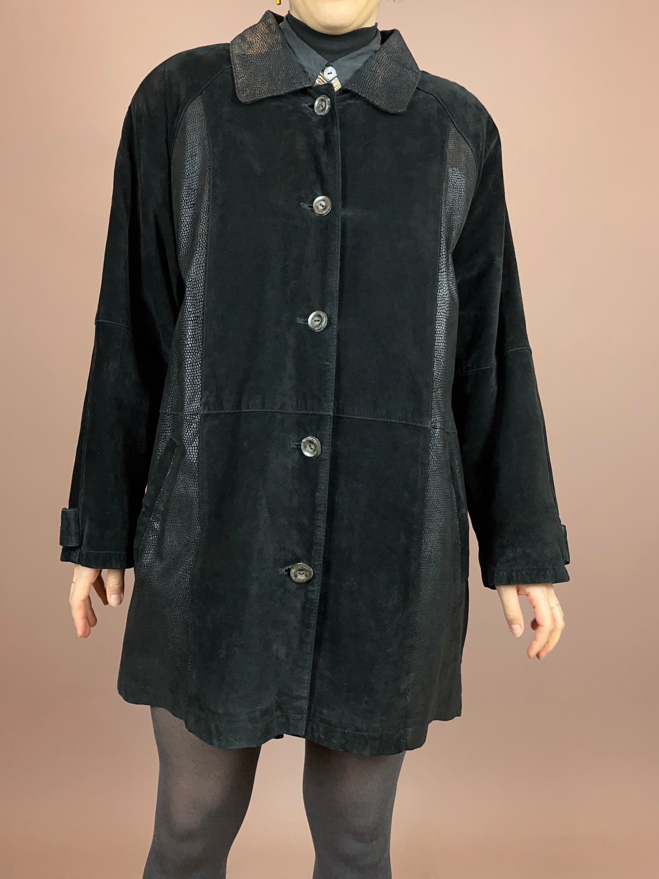 Kurzmantel Schwarz Leder Schlange Gr. 42