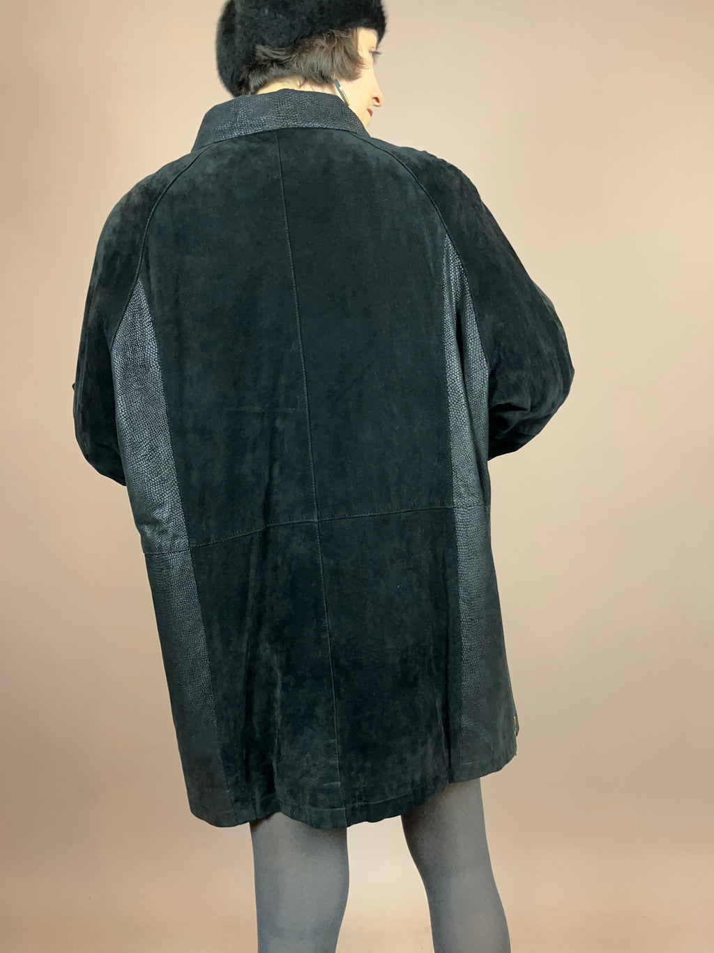 Kurzmantel Schwarz Leder Schlange Gr. 42