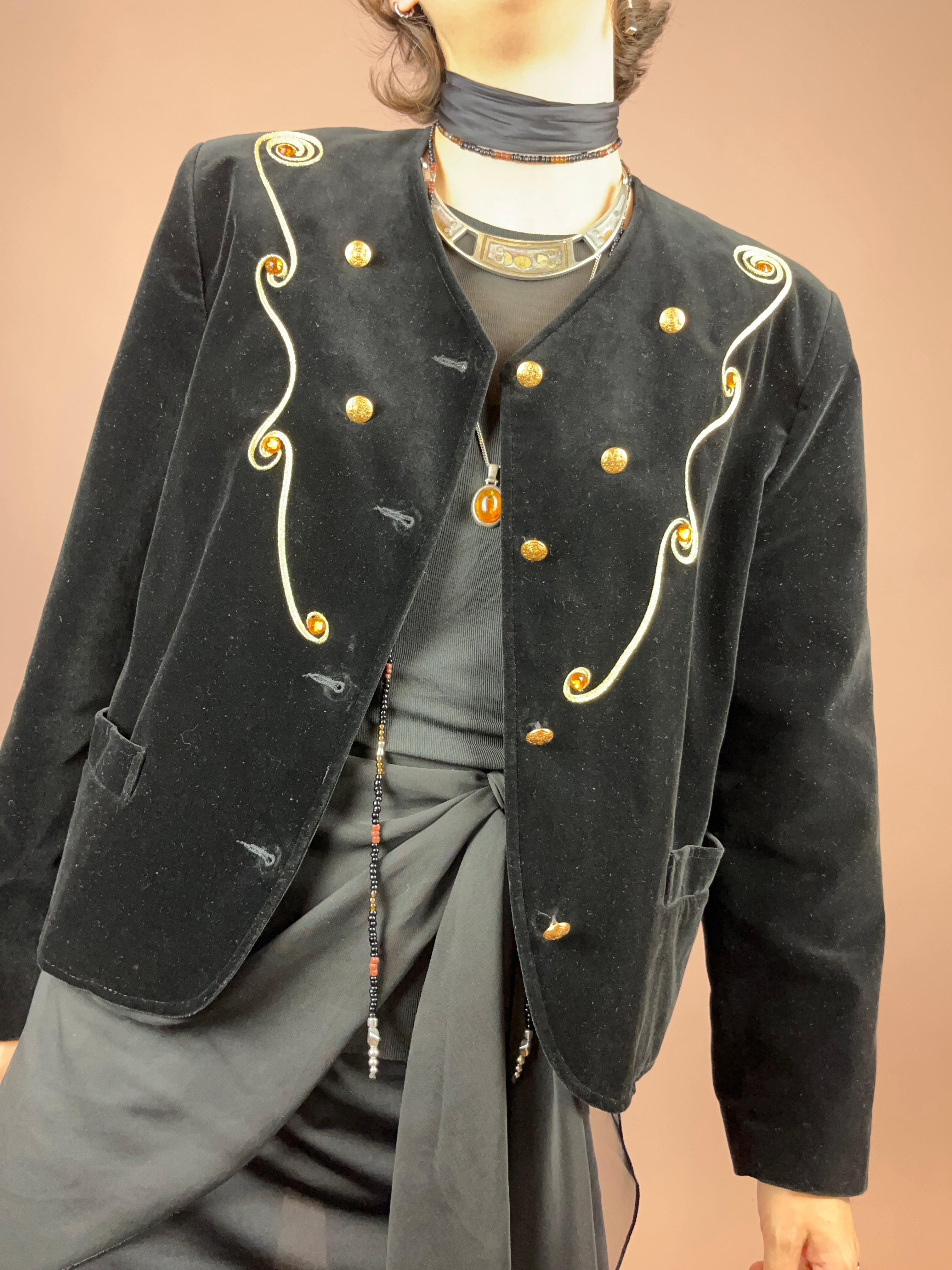 Blazer Samt mit goldenen Details Gr. 40