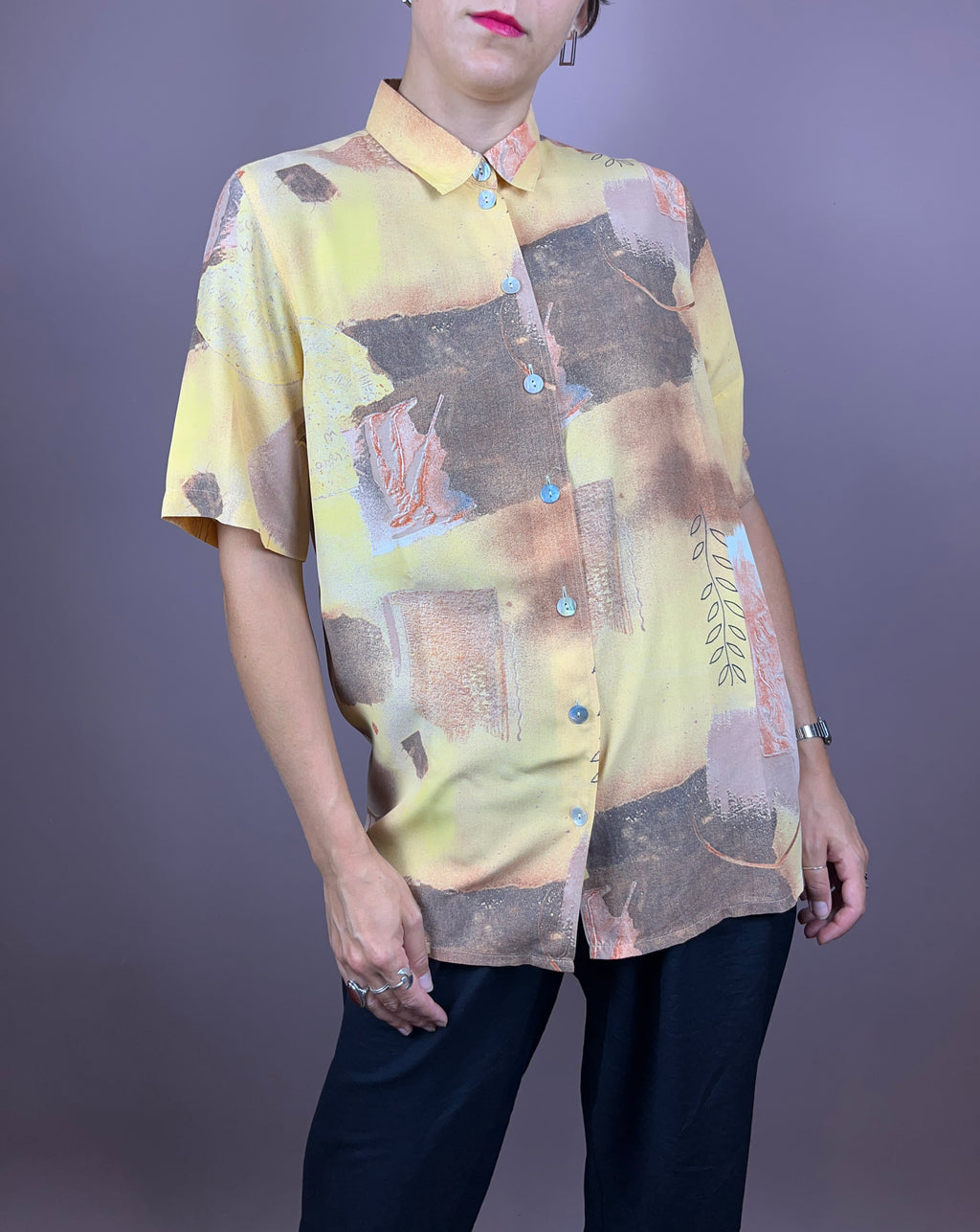 Shirt Yellow Pattern Leaves Gr. M