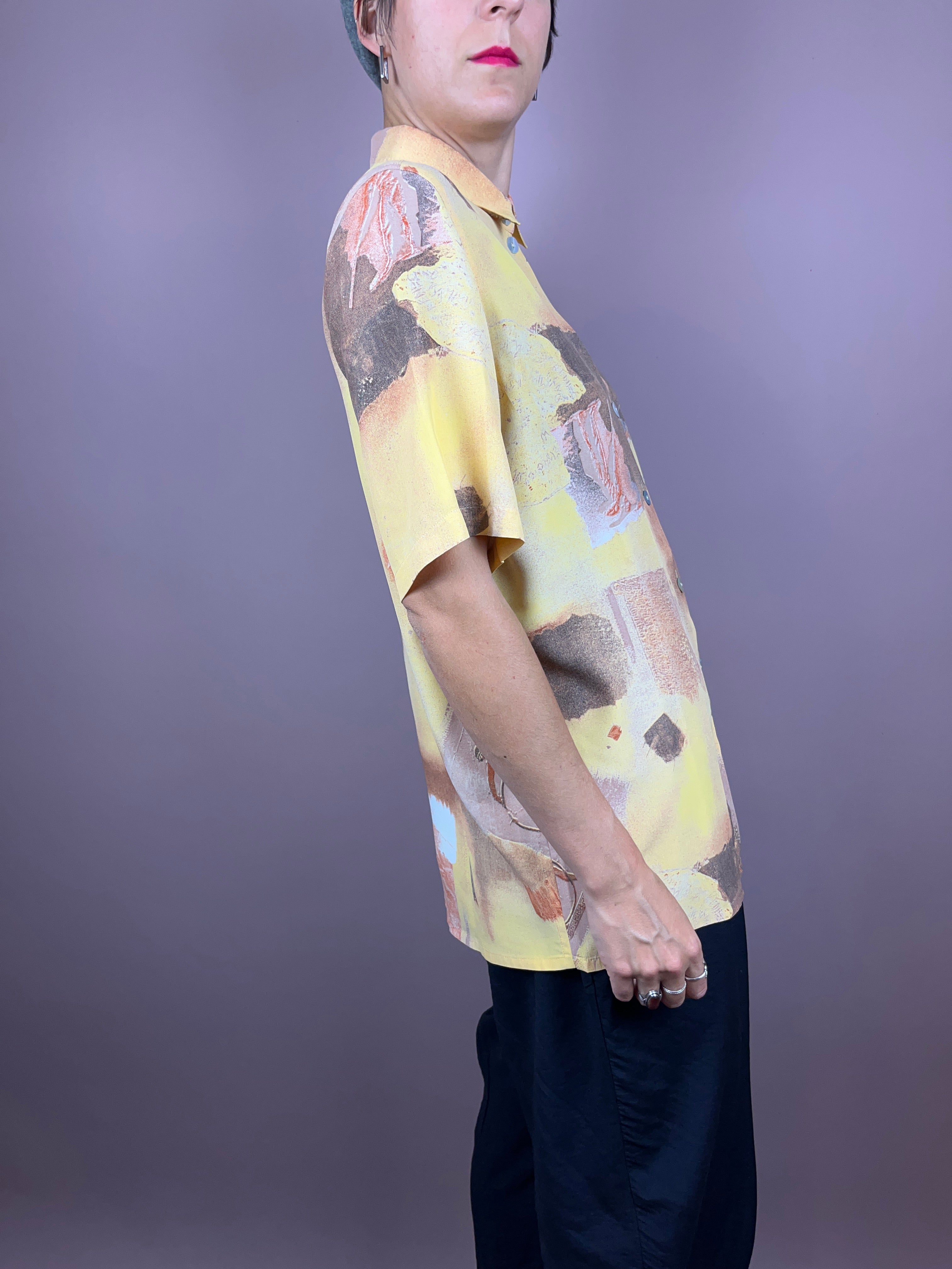 Shirt Yellow Pattern Leaves Gr. M
